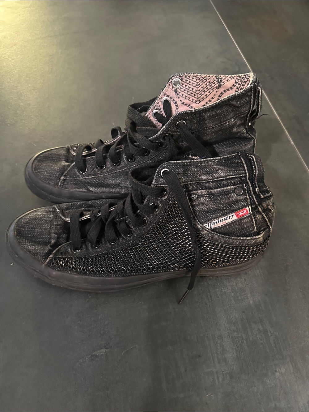 Diesel Black High Top Sneakers size 39( 8,5)
